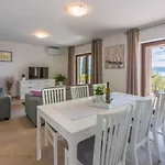 In 34973 Appartement Crikvenica