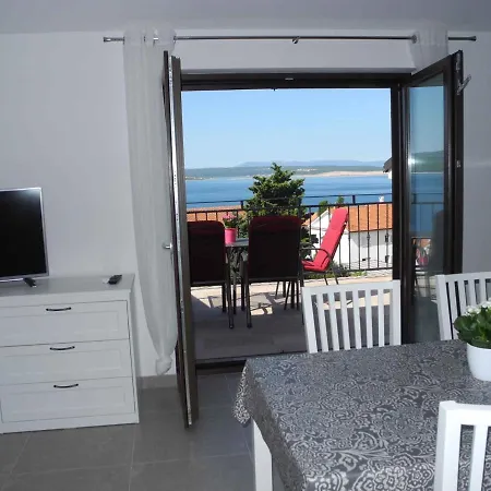 Apartament In 34973 *
